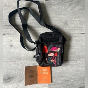 NWT Farm Rio crossbody bolsa mushroom cogumelo